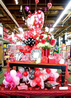 Valentines displays - balloons